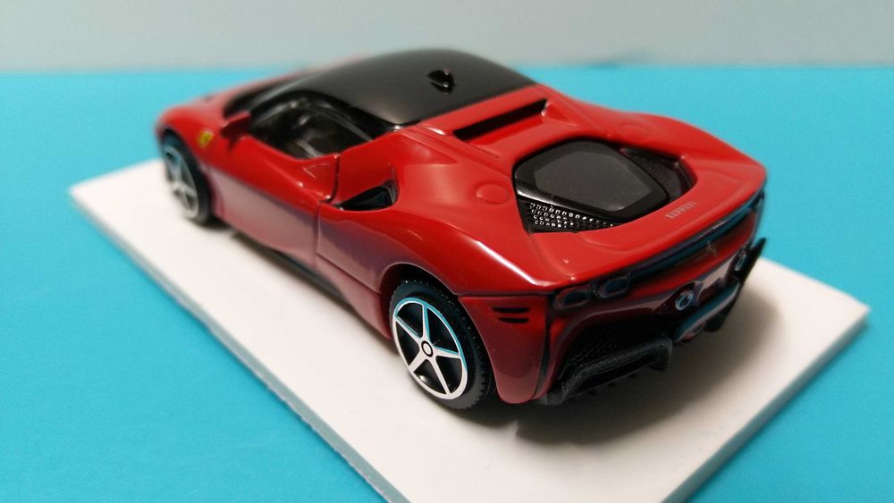 Ferrari SF90 Stradale (2019) - Miniatura à escala 1/43 da Bburago