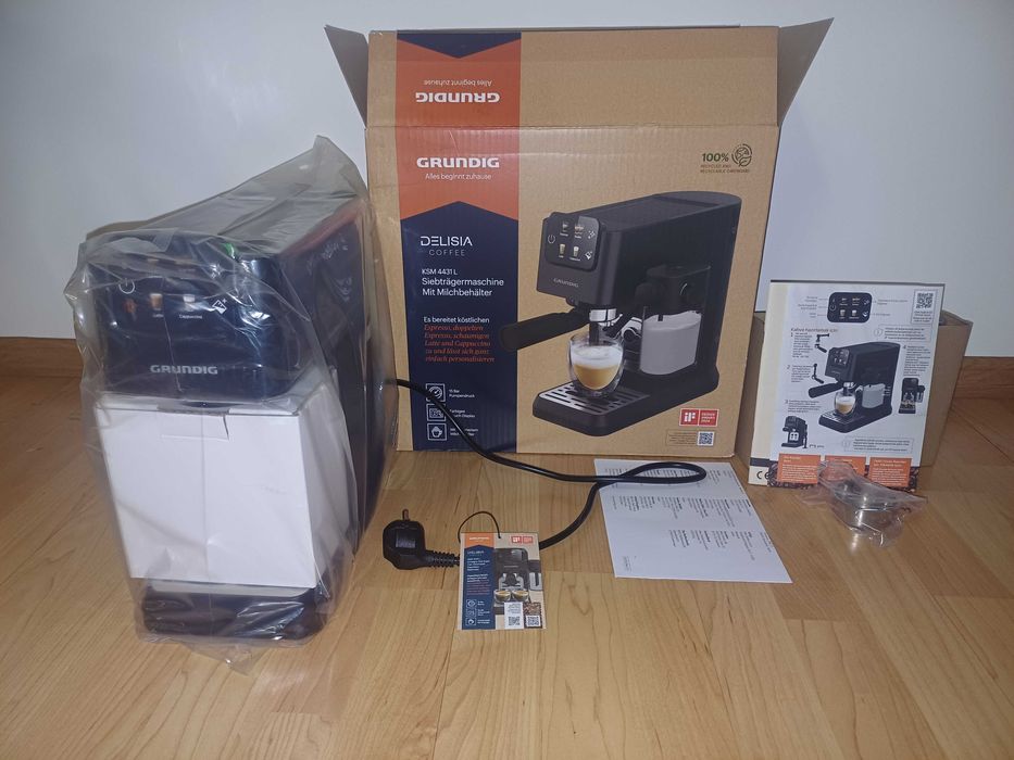 Кавомашина Grundig KSM 4431 L Latte macchiato капучино молочник стакан