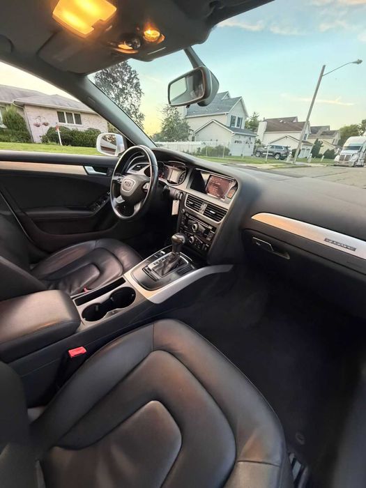Audi A4 2.0T quattro Premium Plus      2014