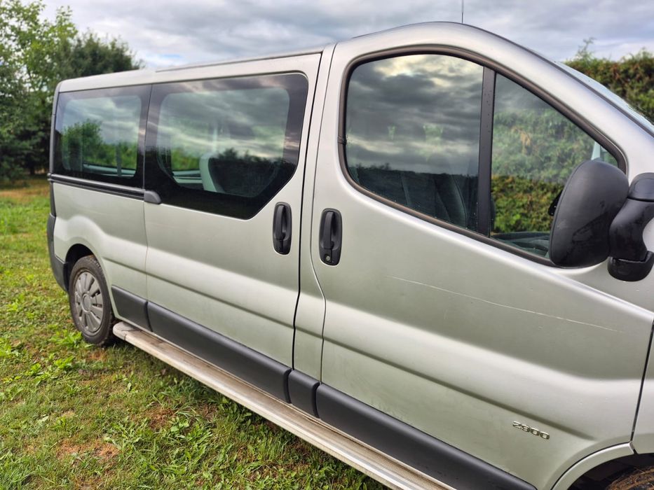 Опель віваро трафік Opel vivaro trafic