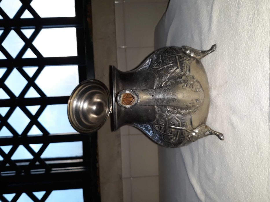 Ancient Arabic Tea Pot426133815674152964
