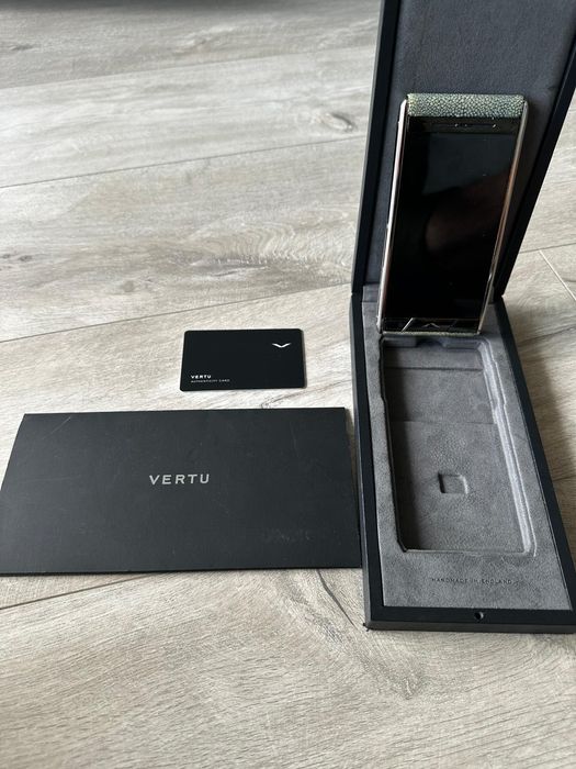 VERTU ASTER Limited Edition Exotic leather 64GB Global GSM 4G Luxury Phone