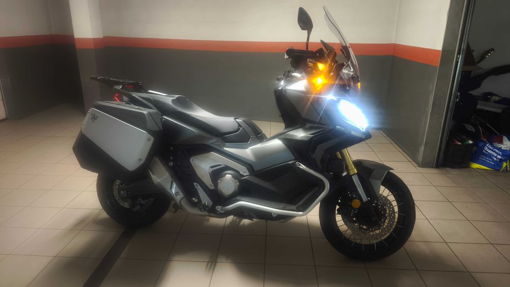 Honda X-Adv 750 , 60 cv rigorosamente nova (6500 kms)