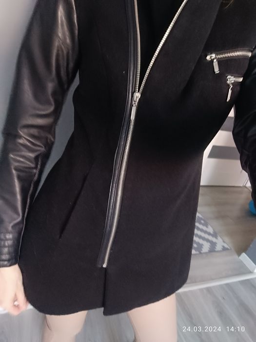 Płaszcz płaszczyk czarny eko skóra rękawy S/m