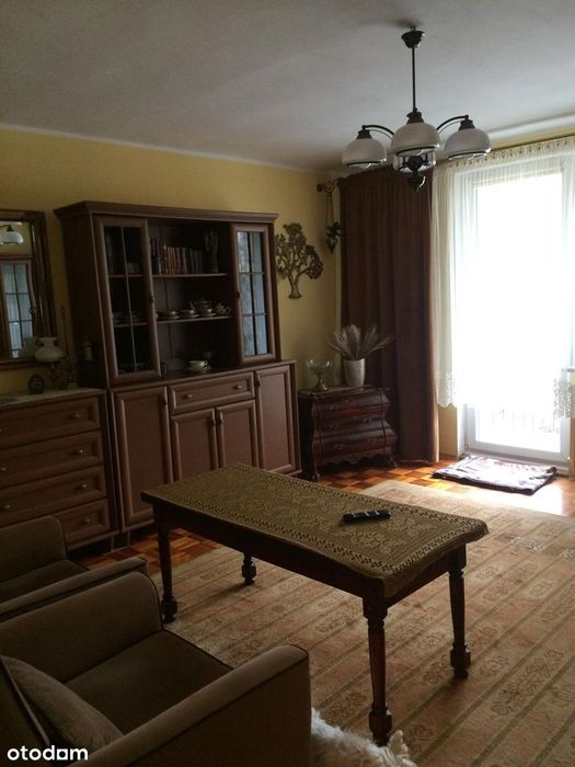 2-pokojowe mieszkanie na Wieniawie, parking, dużo zieleni