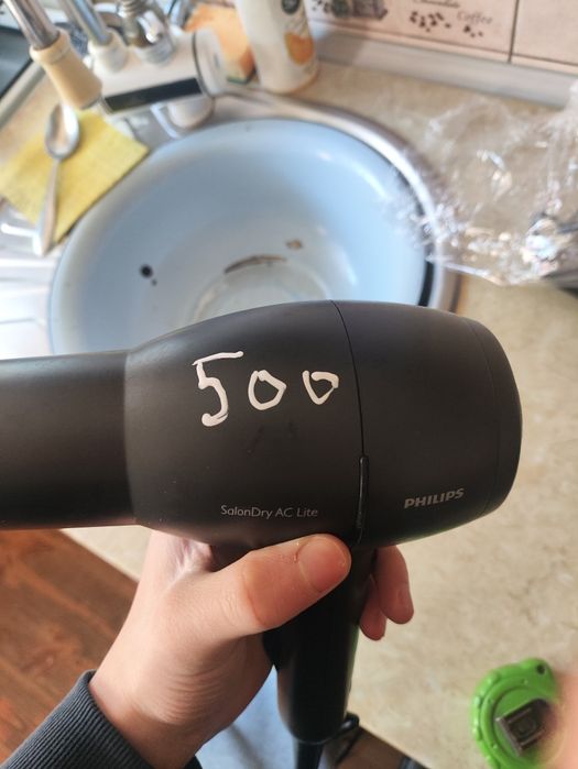 Продам фен Philips