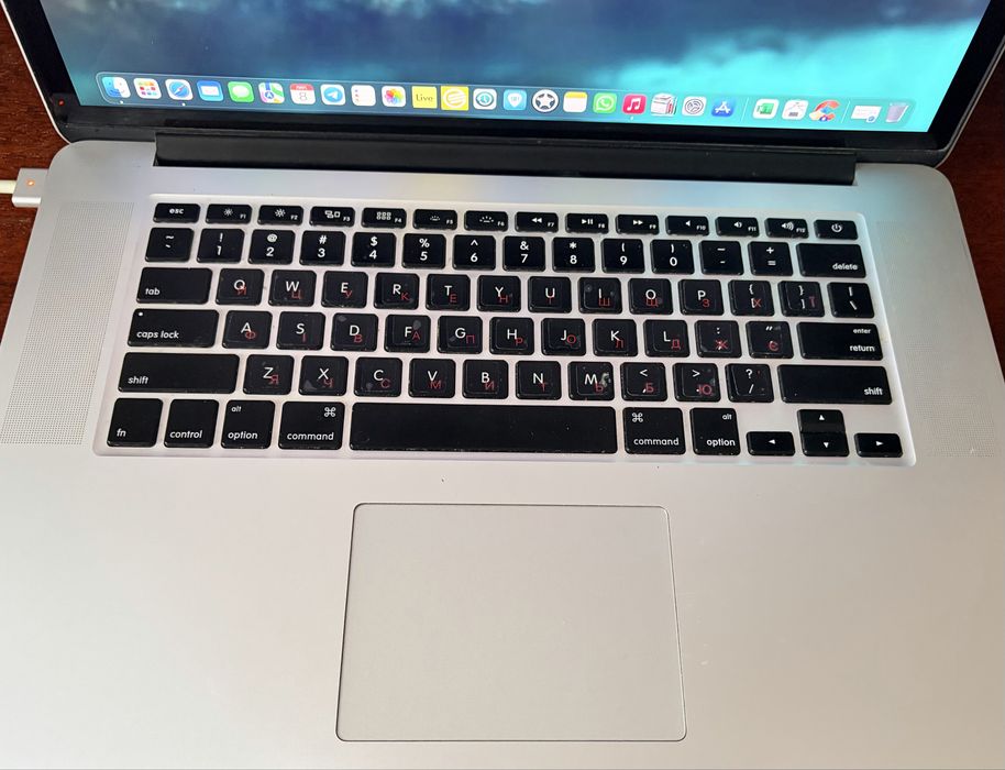 MacBook Pro 15" 2015 A1398 16GB DDR3 під ремонт/на запчастини