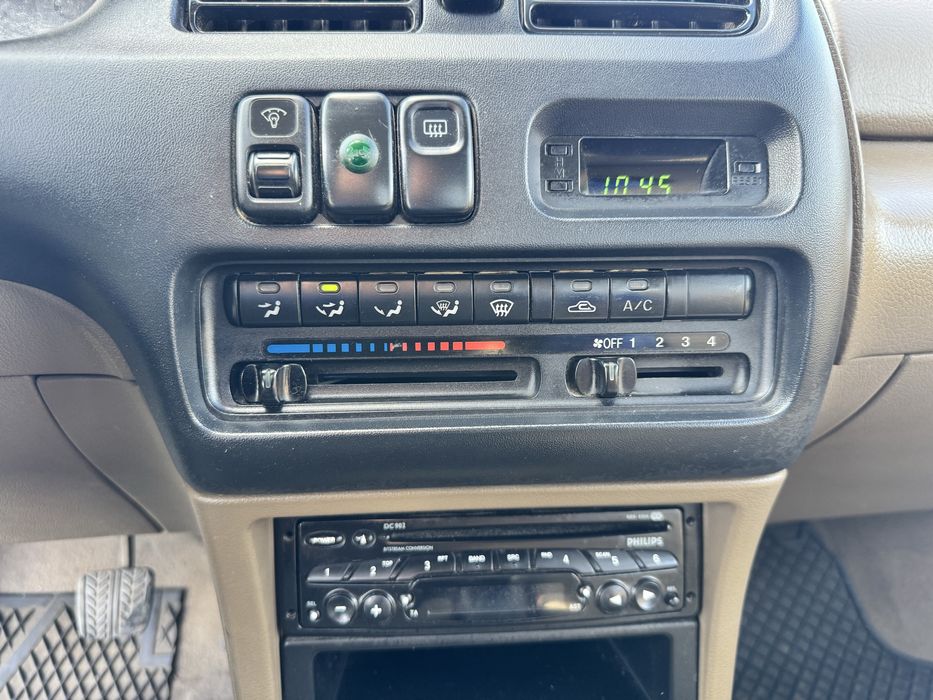 Mazda 323 Sedan 1.5 Klima