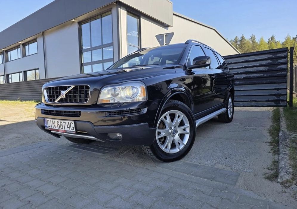 У продаж Volvo XC 90 в гарному стані