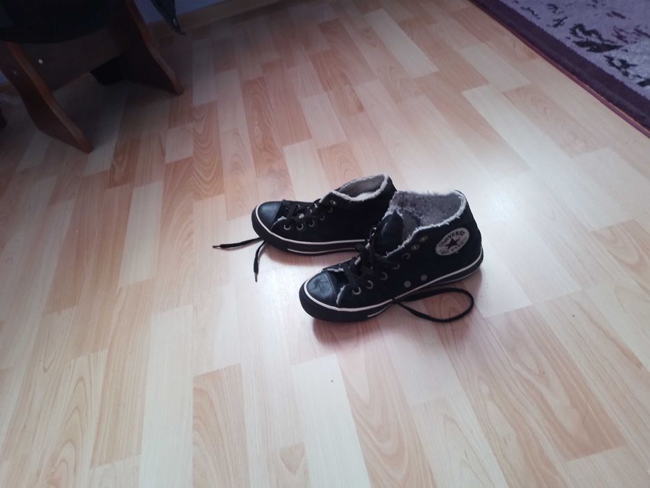 Trampki conwersy używane