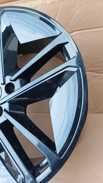 Felga aluminiowa 21 cali audi E-TRON  RS GT  115/21 et66