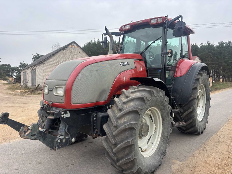 Valtra T130 nie Claas