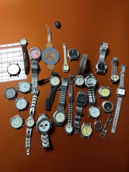 Relógios para peças variados