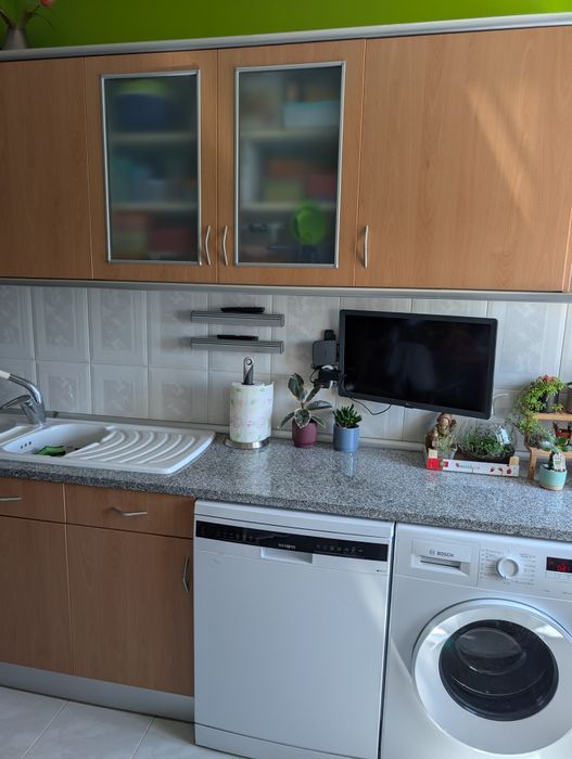 RESERVADA Cozinha completa em L com granito e eletrodomésticos Bosch – levantamento até 24/06