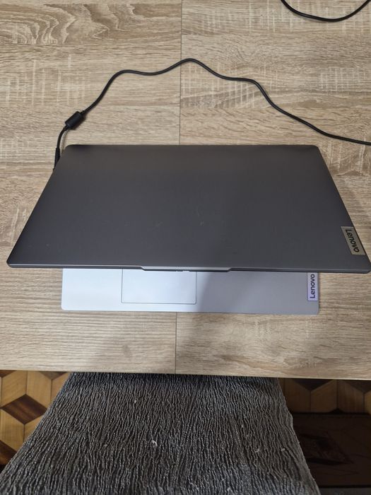 Laptop Lenovo IdeaPad Slim 3 15AMN8