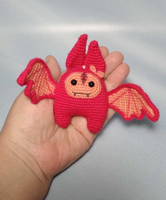 Вязаная игрушка ручная работа заяц дракон летучая мышь светлячок