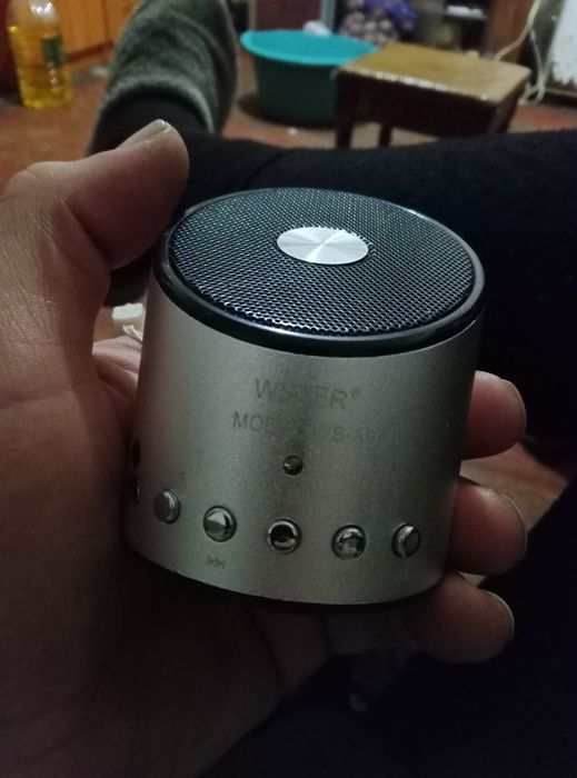 Продам портативну колонку