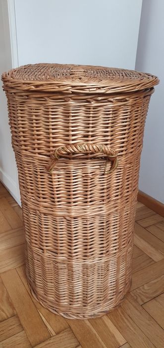 Kosz wiklinowy lata 80'