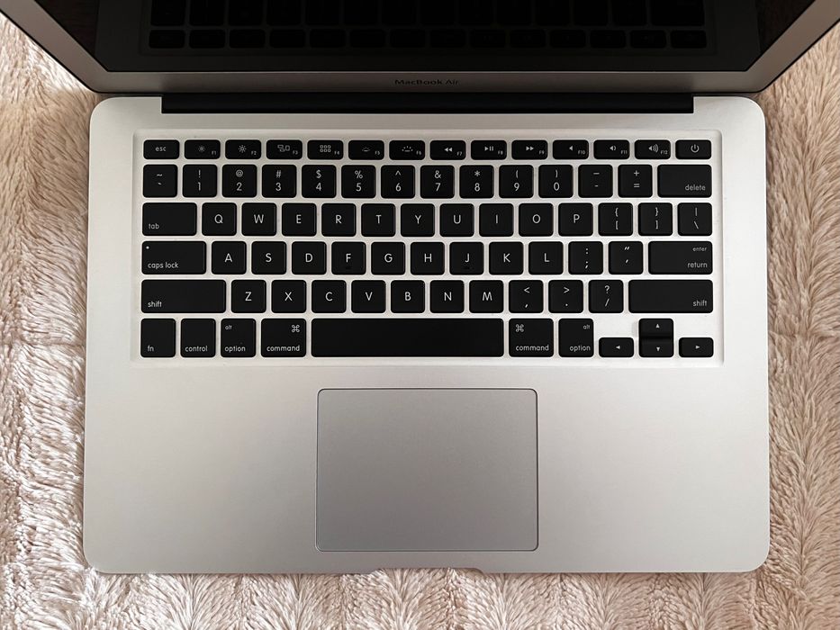 Apple MacBook Air 13 2014 - Excelente estado