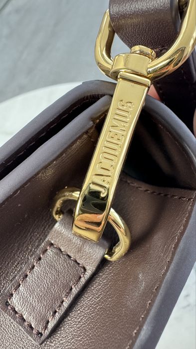 Сумка jacquemus коричневая
