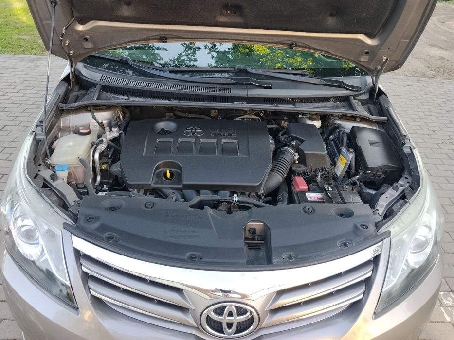 Sprzedam samochód Toyota Avensis