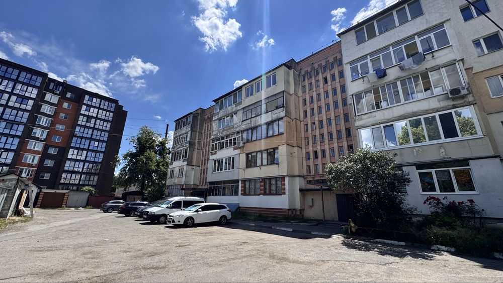 Продаж 2-кімнатної квартири в центрі