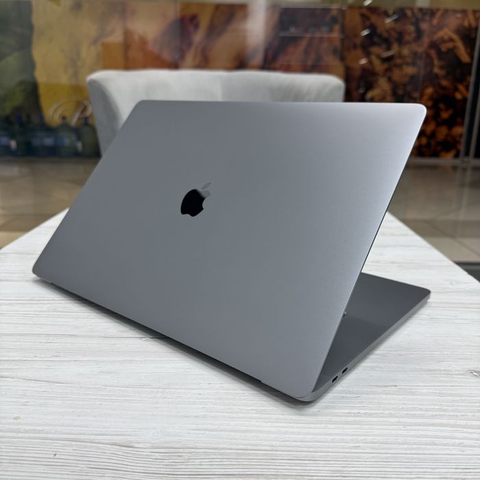macbook pro 16 2019 i9 - купить ноутбуки - Цена на OLX.ua