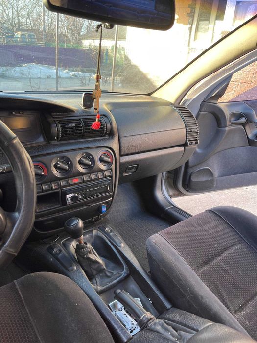 Opel omega b 1995 рік