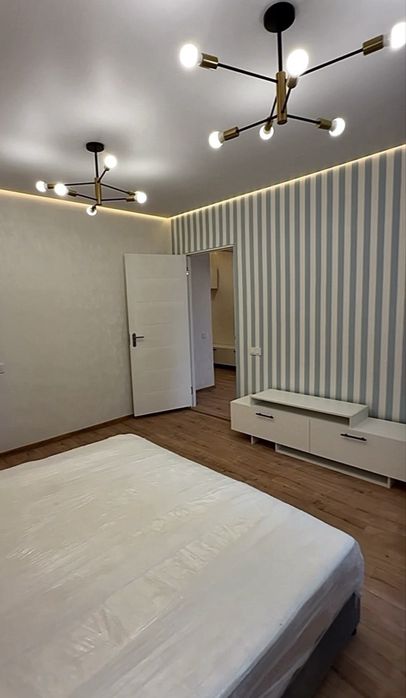 Продажа  квартиры , 2-х комнатная 52 кв.м,  Каменское ЦЕНТР