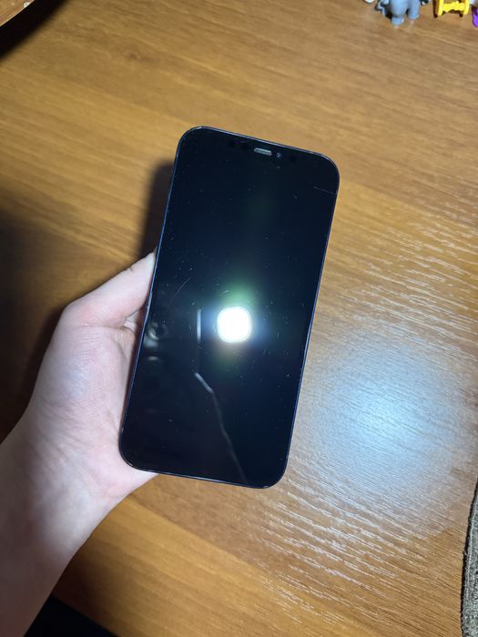 Продам Iphone 12 64 gb