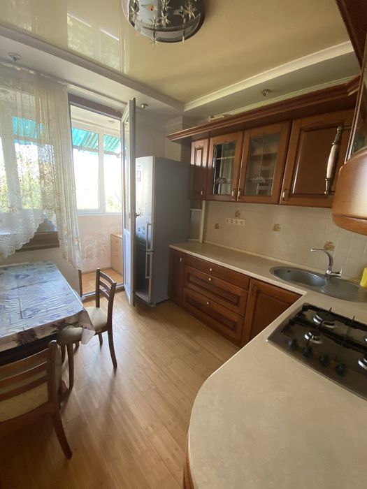 Оренда 2 х кімн квартири в Ужгороді! Рядом ЗОШ 8, гімназія!