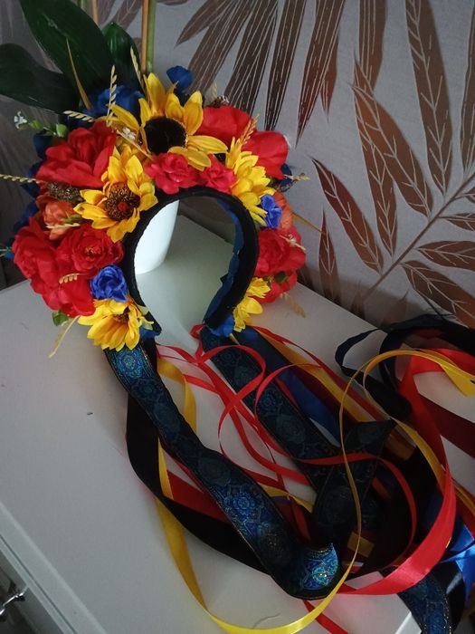 Duży wianek ludowy korona kwiatowa