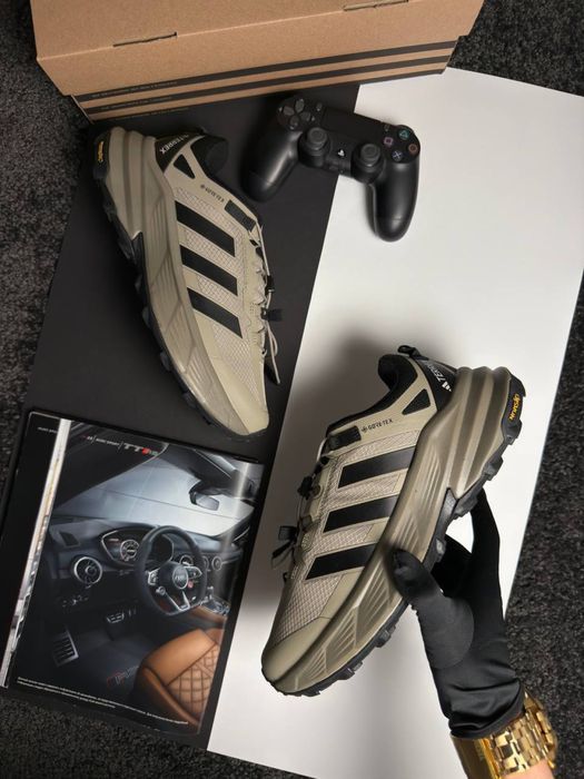 Чоловічі кросівки адідас Adidas Terrex Freehiker SL GTX Beige Black [41-46]
