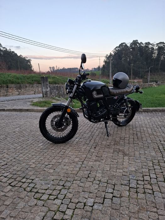UM  renegade scrambler x   de 2021 renegade