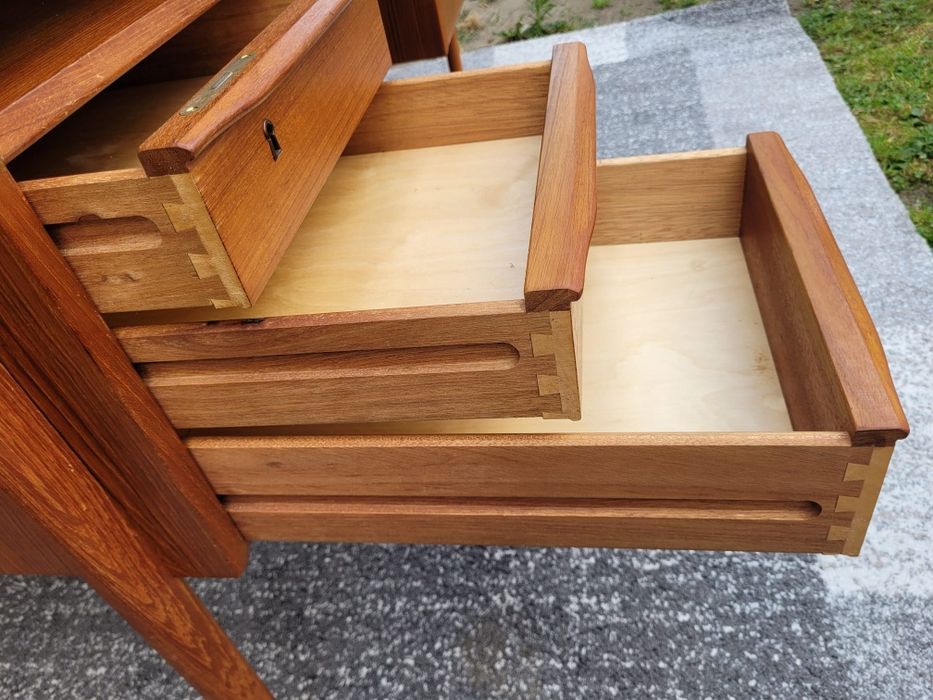 Biurko tekowe, proj. Peter Løvig Nielsen, Dania, lata 60/70