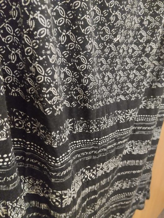 Czarna spódnica maxi