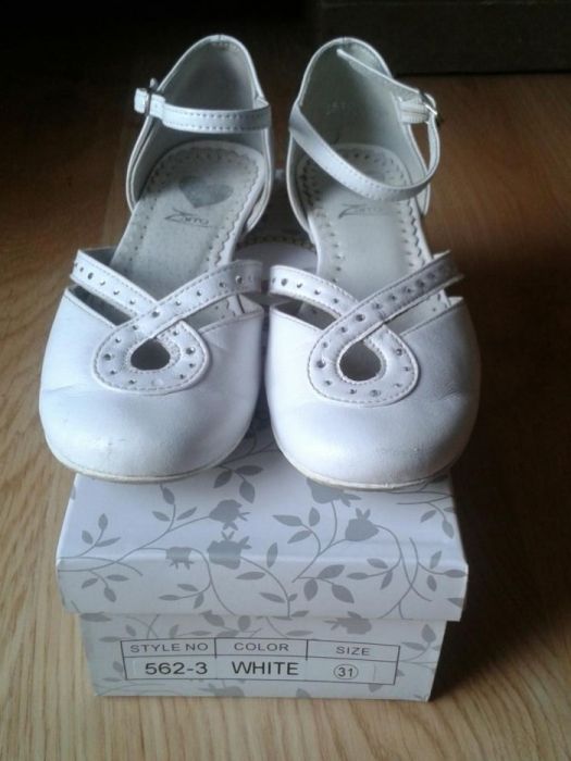Buty dla dziewczynki Komunia. Rozmiar 31, długość wkładki 18 cm !