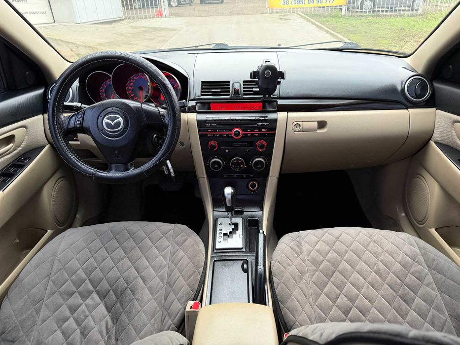 Продам Mazda 3 2008 рік рест 1.6 автомат газ- бензин 4-пок