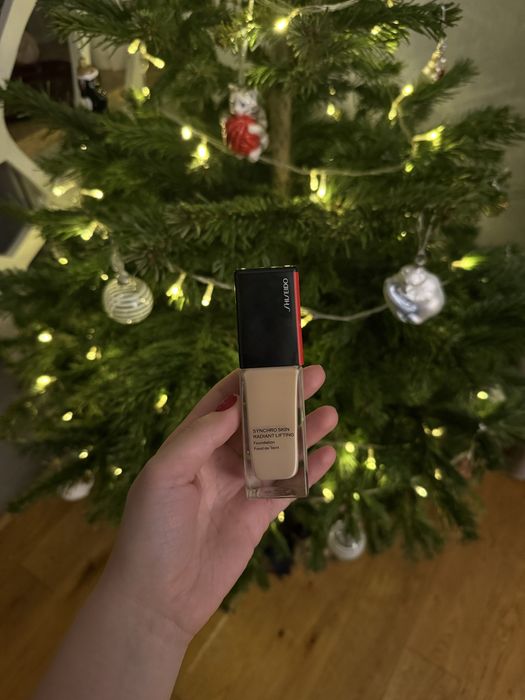 Shiseido Synchro Skin Radiant Lifting 210 Birch