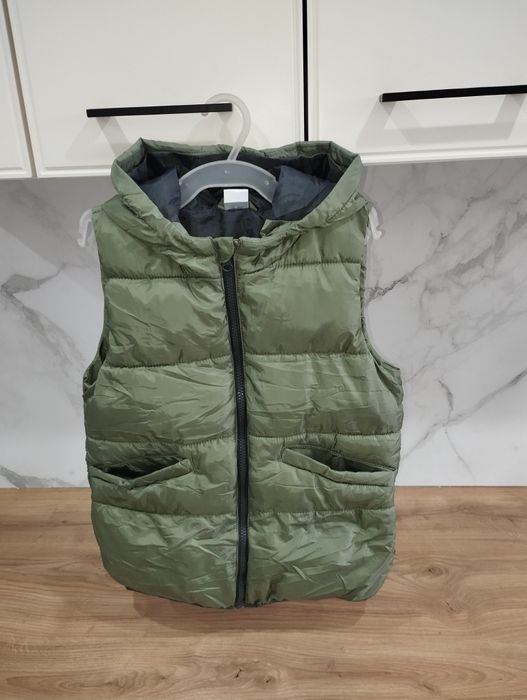 Продам безрукавку, нова