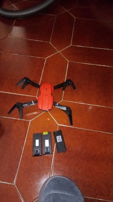Drone e88 novo com câmera