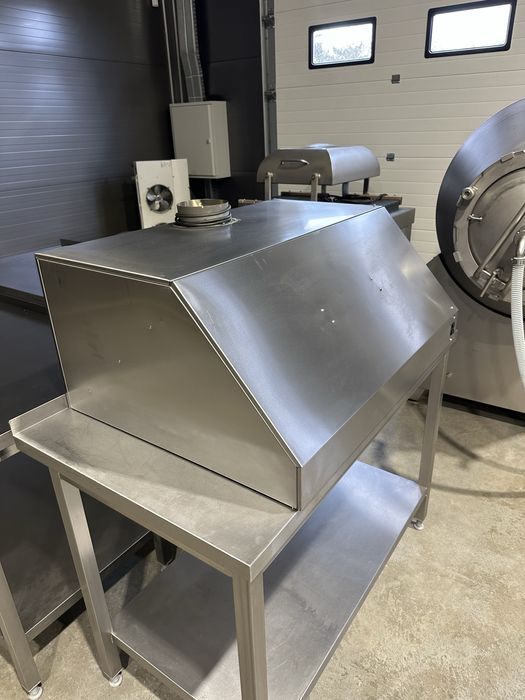 Okap nierdzewny z turbiną Okap gastronomiczny