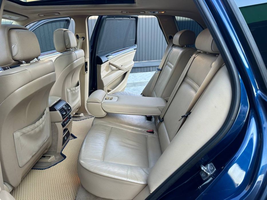 Продам BMW X5 E70 2010