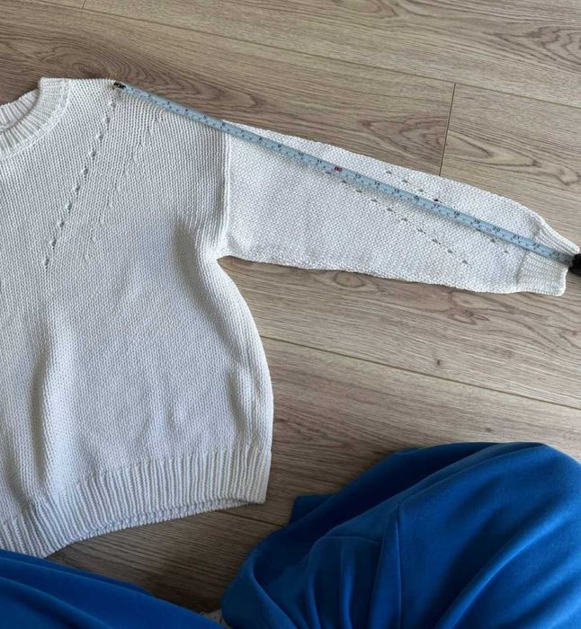 Stylowy biały sweter Conte