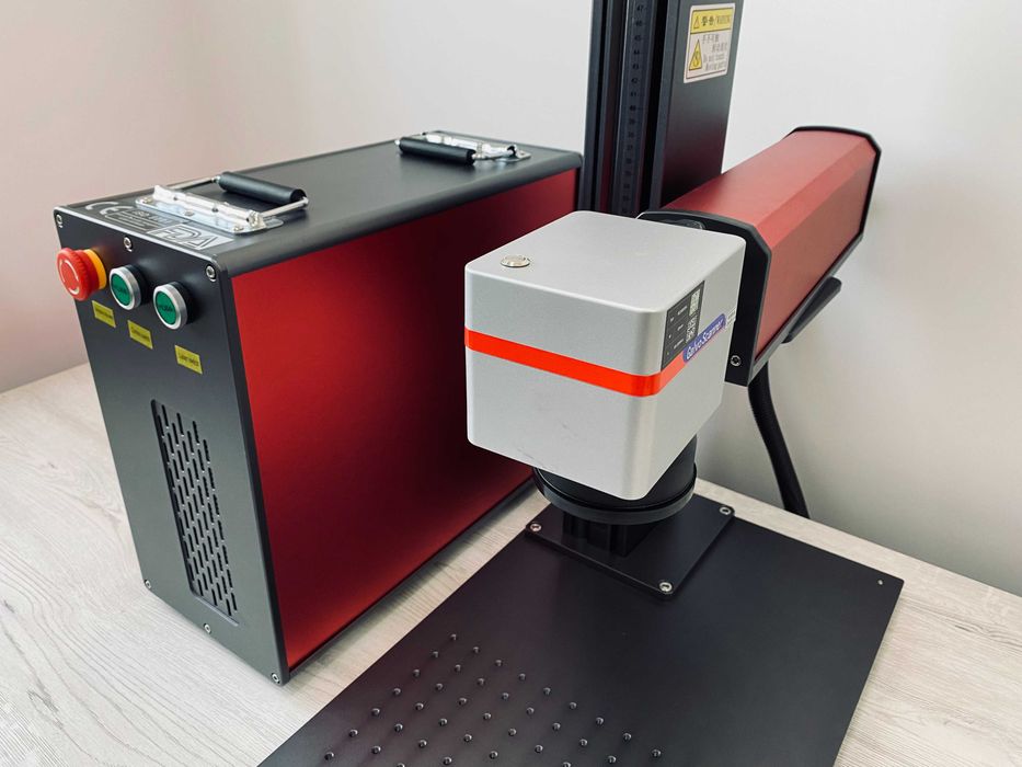 Лазерний маркувальний волоконний станок TR-20 Raycus 20W 110х110