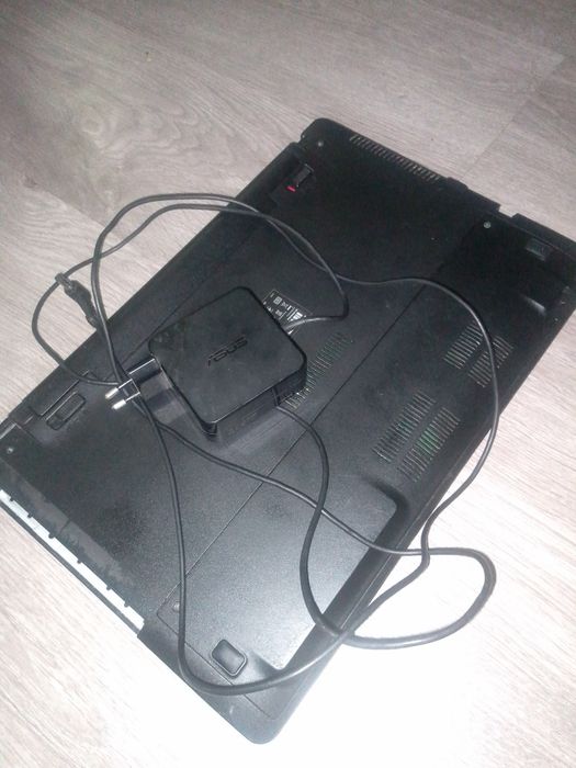 Ноутбук ASUS X550C