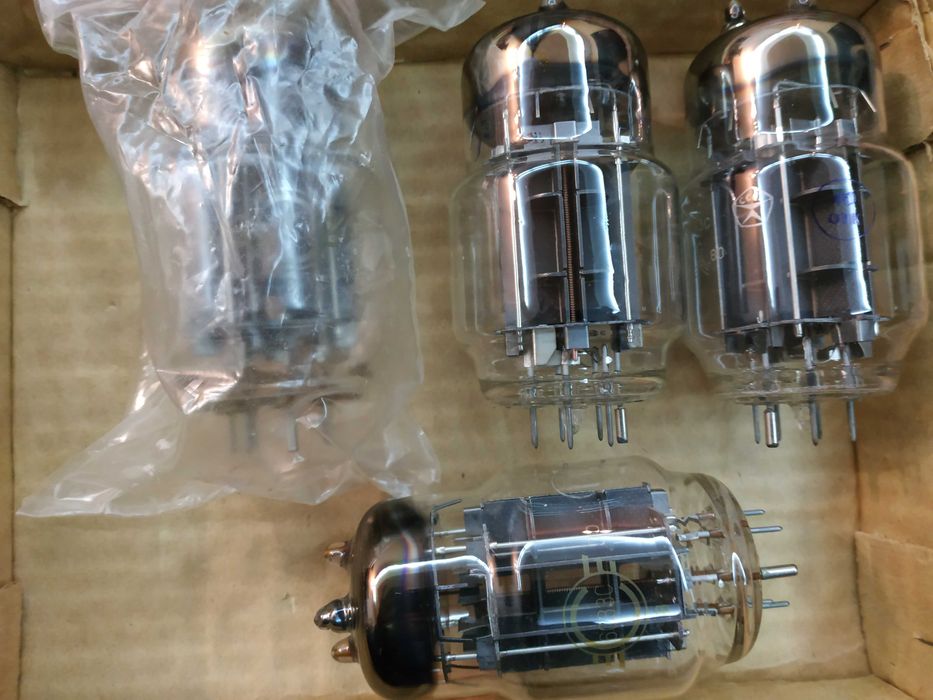 радиолампа 6с33с новая