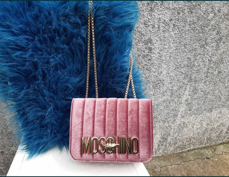 Mala de veludo Moschino