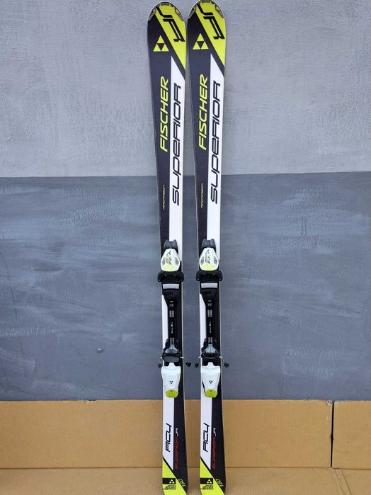narty FISCHER RC4 Superior JR 160 cm + wiązania FJ7