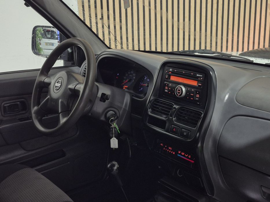 Nissan Pick Up D22 2.5 - 5 LUGARES - 2010 | GARANTIA | NACIONAL